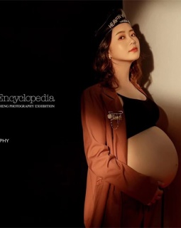 【内景】孕照，拍出杂志高级感 幸福的准妈咪，期待小宝宝的降临