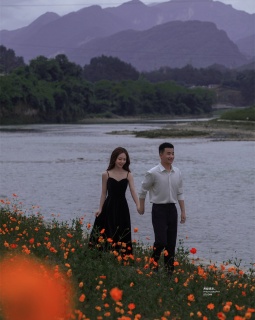 【外景】电影氛围感水边婚纱照自带浪漫气息