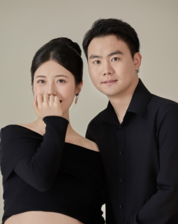 黑色高级感气质孕妇照