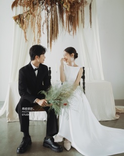 【内景】拍自己喜欢的婚纱照，简简单单情绪最重要 