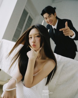 ins感照片，轻松拿捏！对镜拍真是我的心头爱吖